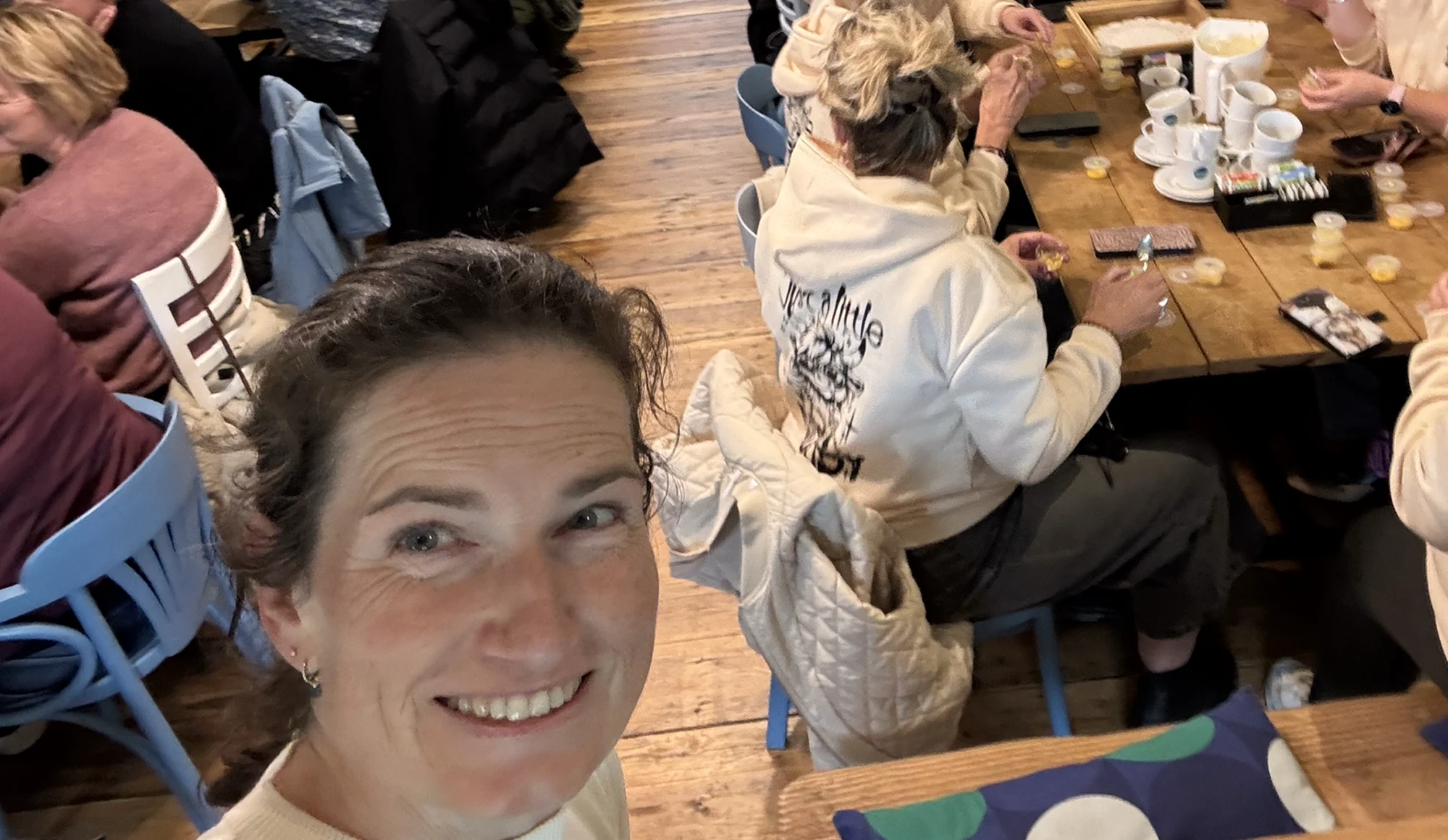 Roomkaatje proeverijtje boerin Agnes groep presentatie en proeverij Advocaat